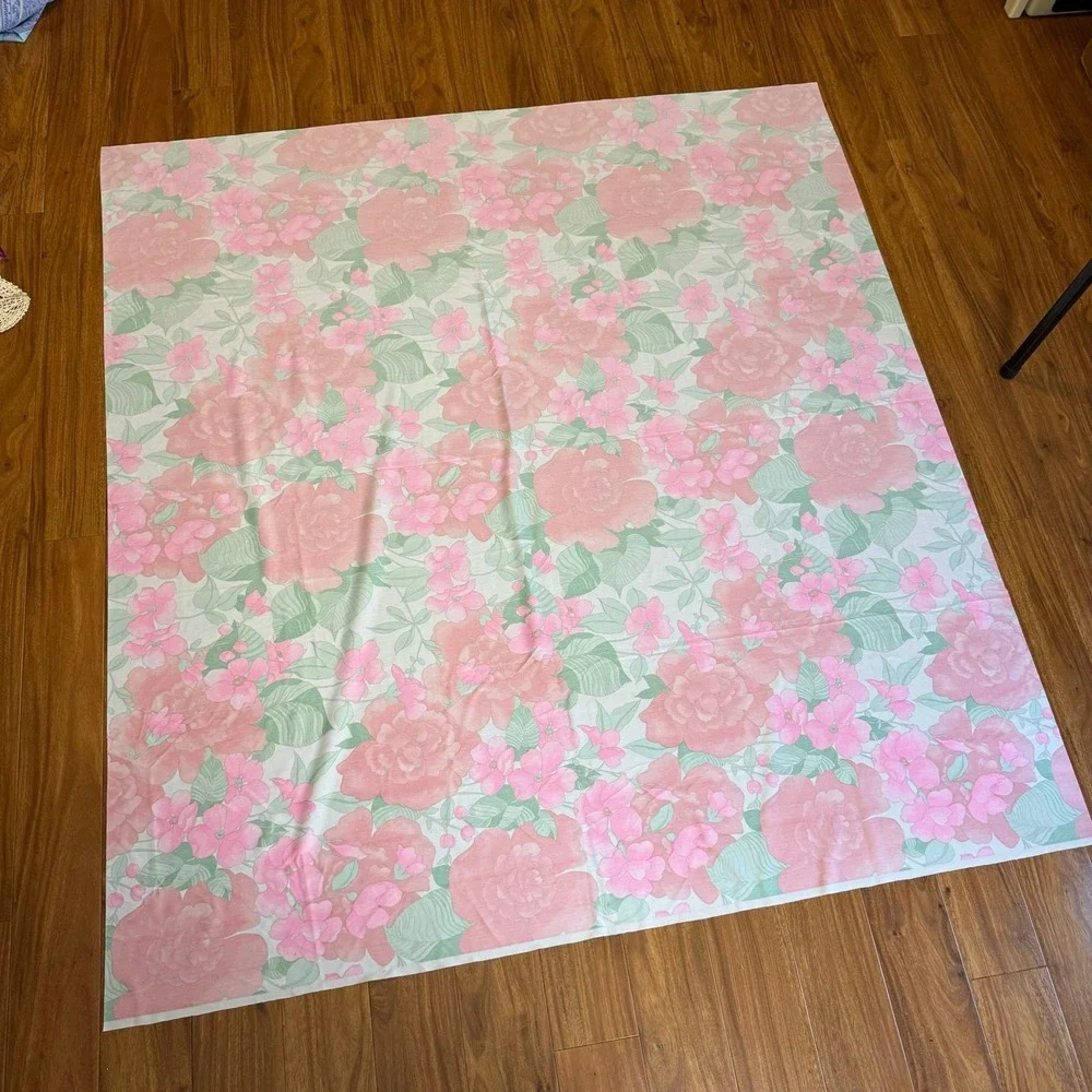 Vintage 70s‎ Retro Floral Fabric Orange Pink Green 54.5 x 60 inches Large Flower